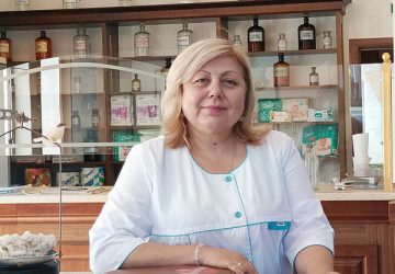 В Чернігові на площі запрацювала аптека-музей В Чернігові на площі запрацювала аптека-музей